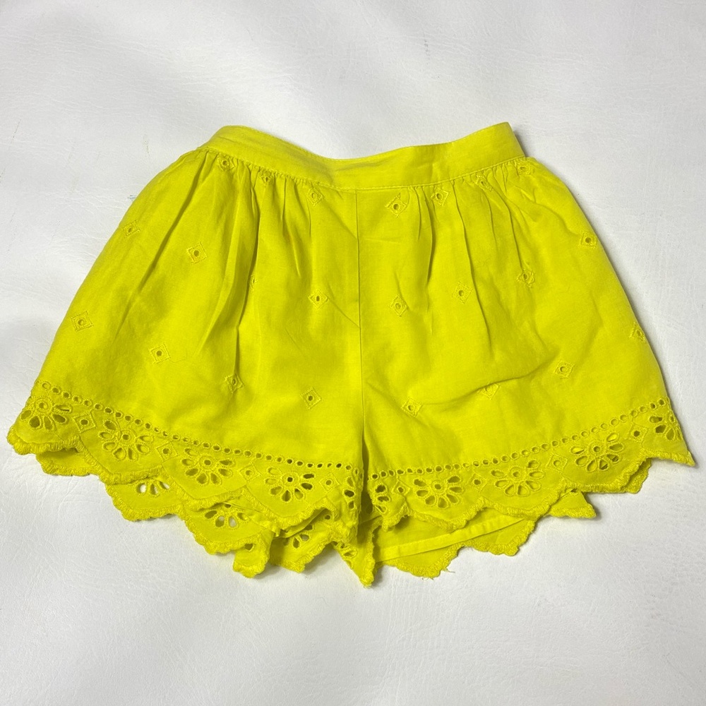 EUC Gap Yellow Shorts 2T